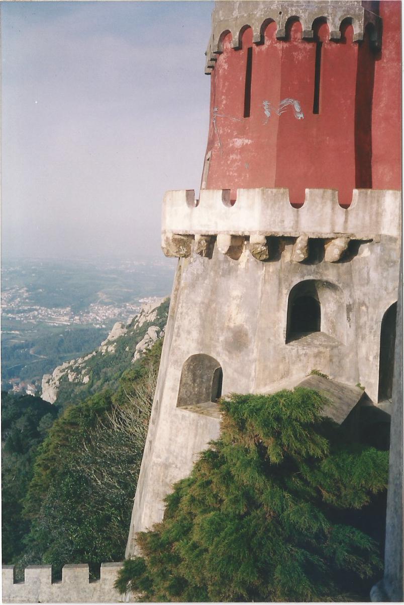 Uma das torres do Palácio da Pena