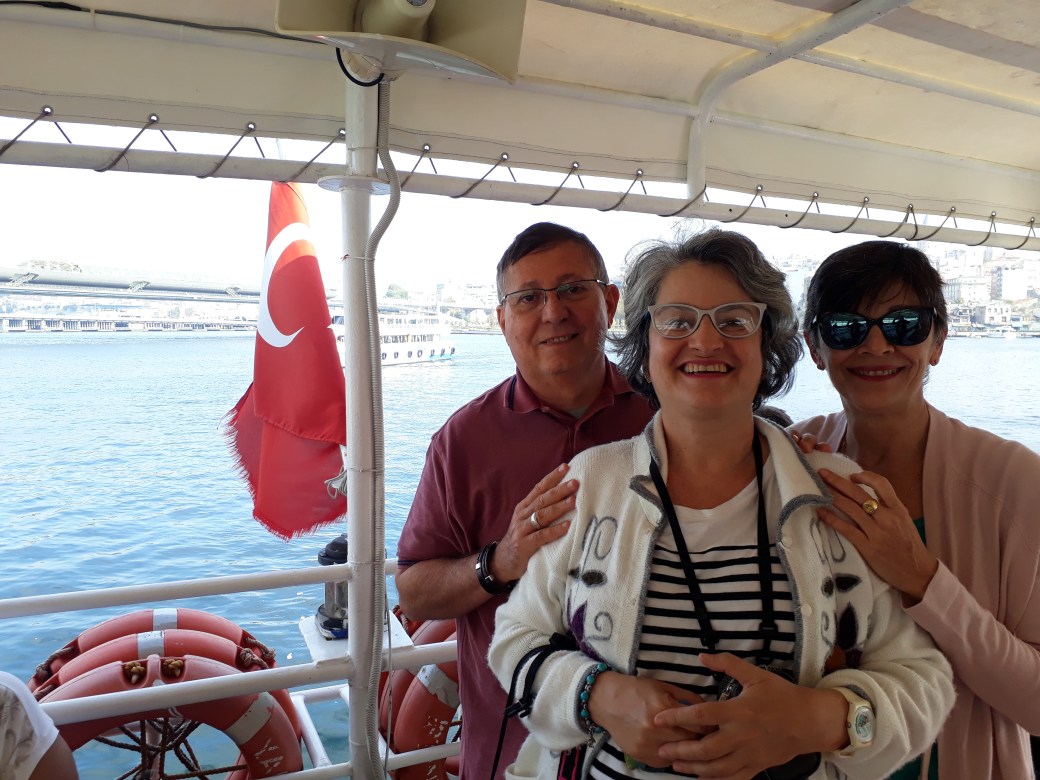 Passeio de barco no Bósforo com Lili